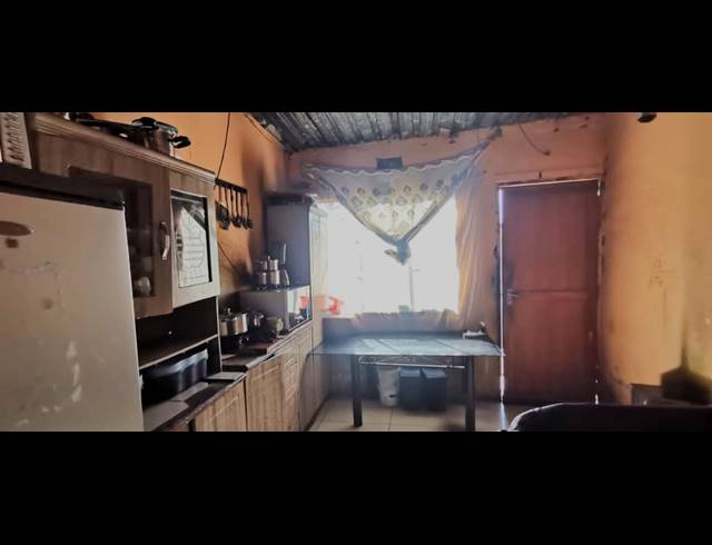 2 BEDROOM HOUSE FOR SALE IN LANGAVILLE